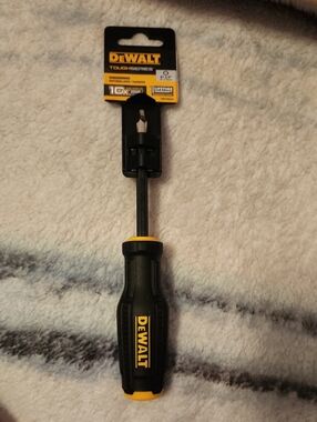 🍑NEW DeWalt Tough-Series Screwdriver